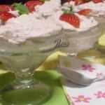 Mousse de Queso Crema con Frutillas